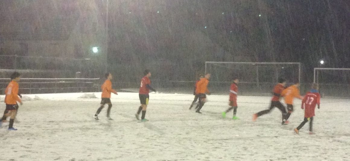 Schön Wetter kicker ? Nicht mit unseren D-Junioren