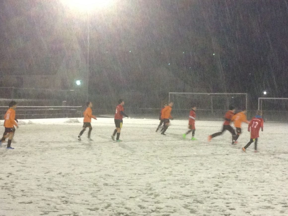Schön Wetter kicker ? Nicht mit unseren D-Junioren