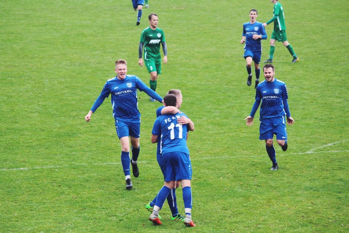 FC feiert Heimsieg gegen die FSG Zizenhausen! FC feiert Heimsieg gegen die FSG Zizenhausen!