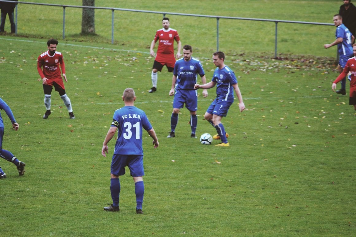 FC SWN 1 verliert Halbzeit 2 und lässt erneut wichtige Punkte liegen FC SWN 1 verliert Halbzeit 2 und lässt erneut wichtige Punkte liegen