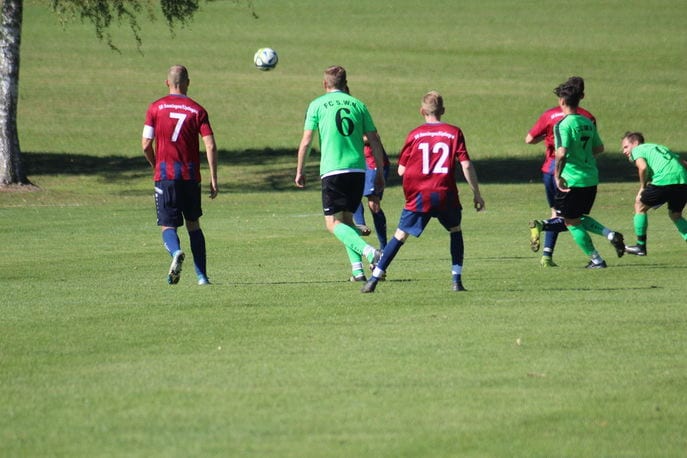 3 Punkte für die Heidinger- Elf im kleinen Derby 3 Punkte für die Heidinger- Elf im kleinen Derby