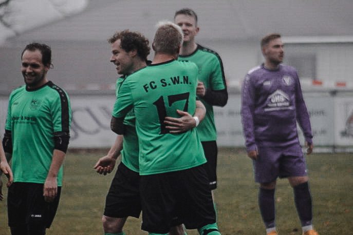 Spannung bis zum Schlusspfiff – FC SWN bezwingt Tabellennachbar mit 2:1 Spannung bis zum Schlusspfiff – FC SWN bezwingt Tabellennachbar mit 2:1
