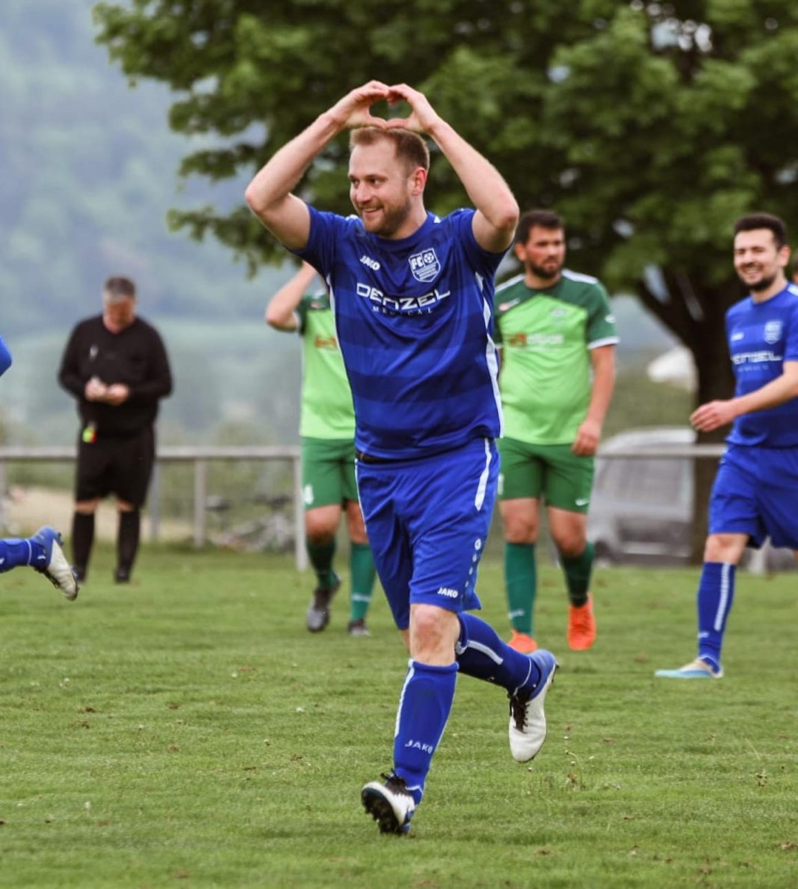 Heidinger-Elf überrollt Schlusslicht FC Wahlwies Heidinger-Elf überrollt Schlusslicht FC Wahlwies