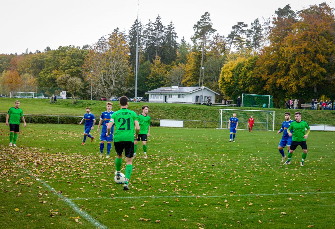 In einem am Ende ernüchternden Spiel unterlag der FCSWN den Tabellenführer mit 1:4. In einem am Ende ernüchternden Spiel unterlag der FCSWN den Tabellenführer mit 1:4.
